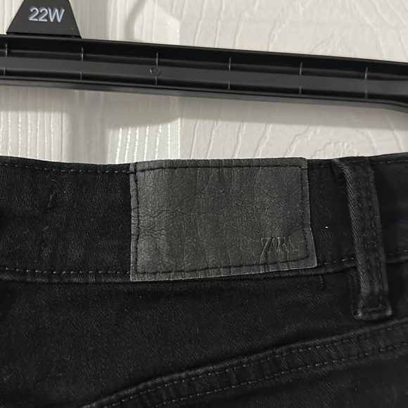 Skinny Zara Jeans - Picture 3 of 4